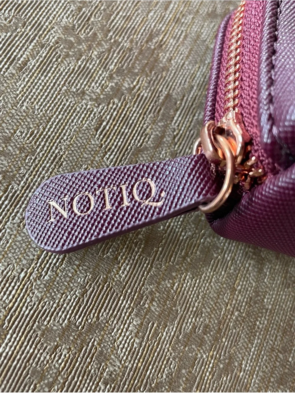 Notiq Vegan Pencil Pen Cosmetic Pouch in Burgundy with Gold Accent